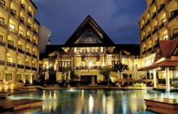 هتل ریزورت گاردن کلیف و اسپا پاتایا Garden Cliff Resort And Spa Pattaya