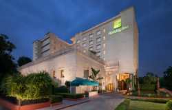 هتل هالیدی این آگرا ام جی رود ان آی اچ جی Holiday Inn Agra MG Road by IHG آگرا